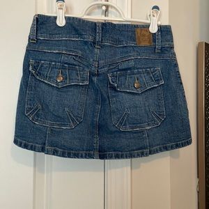 Candies brand denim mini skirt size 1. Never worn, like new!!